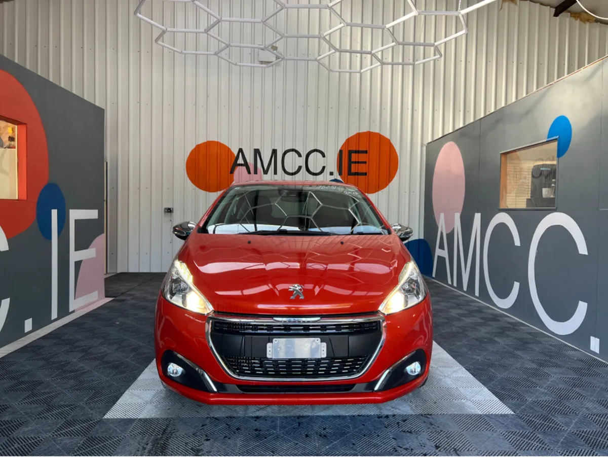 Peugeot 208 ONLY €9950 1.2 PETROL / 85k KMs / PARK - Image 2
