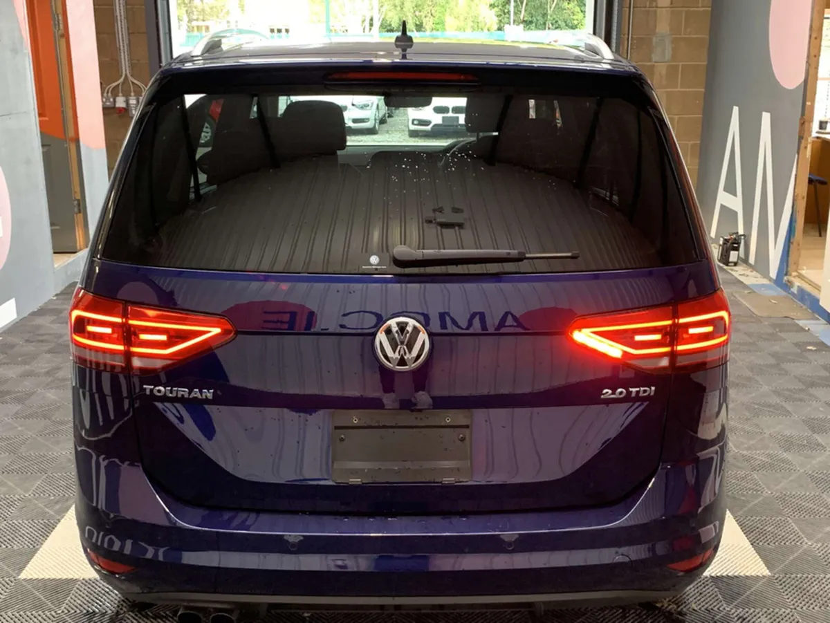 Volkswagen Touran 7 Seater Touran/40k KMS/Heated S - Image 3