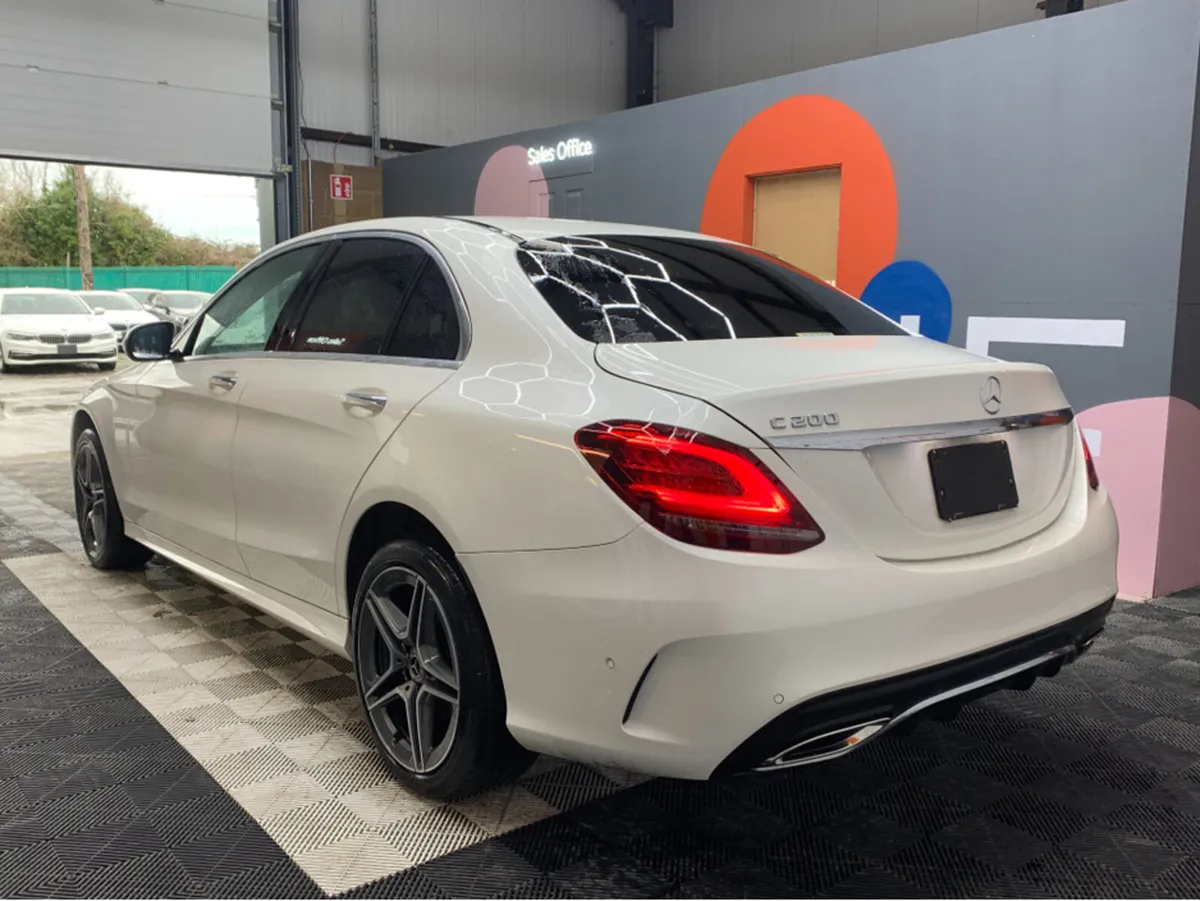 Mercedes-Benz C-Class C200 AMG LINE / 94k KMs / He - Image 4
