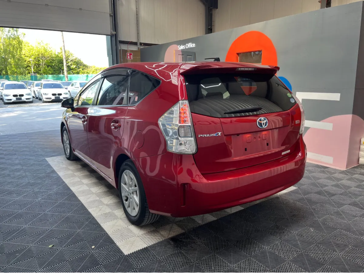 Toyota Prius 1.8 HYBRID / 41k KMs - Image 4