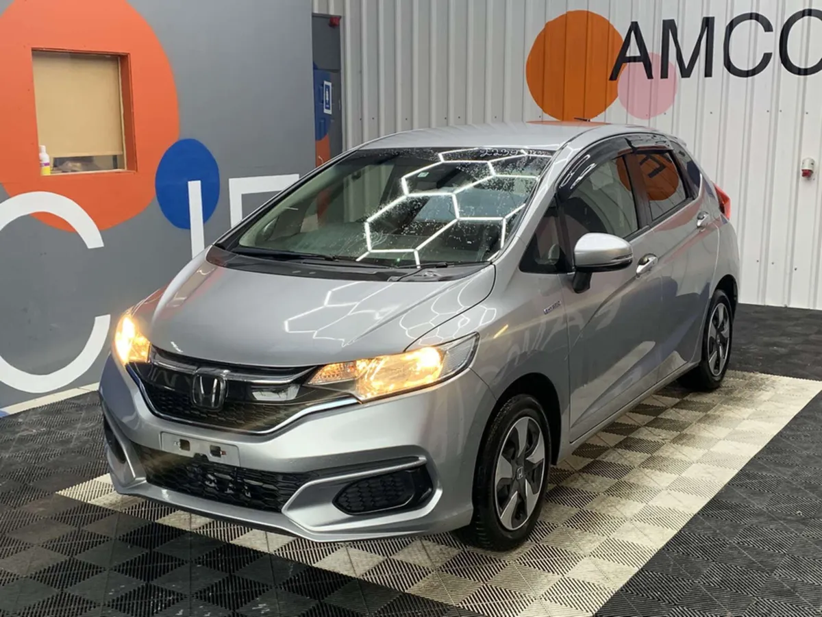 Honda Fit Honda Fit 1.5 Hybrid / Cruise Control / - Image 3