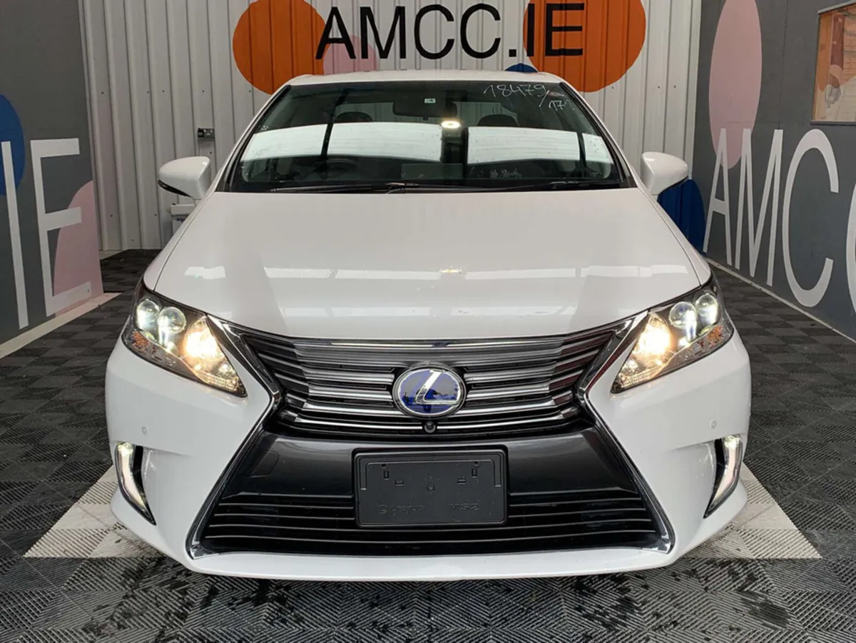 Lexus HS Lexus HS250h 2.4 Hybrid / 34k KMs / Rever - Image 2