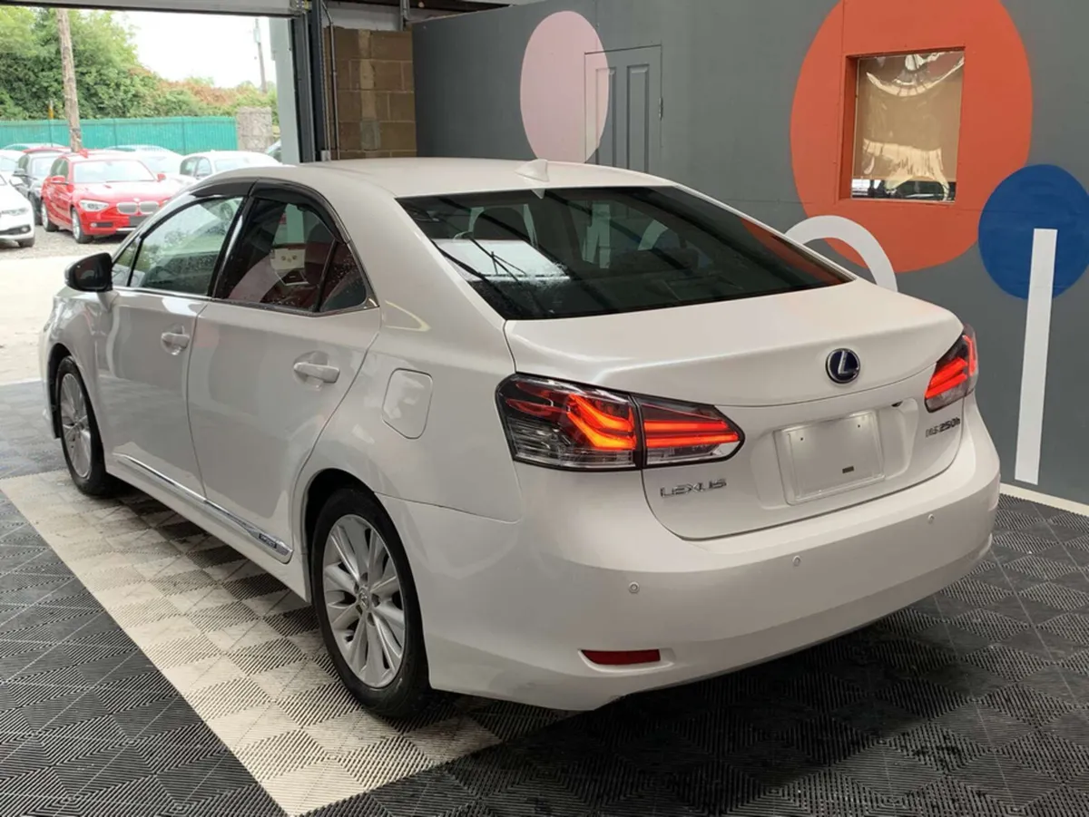 Lexus HS Lexus HS250h 2.4 Hybrid / 34k KMs / Rever - Image 4