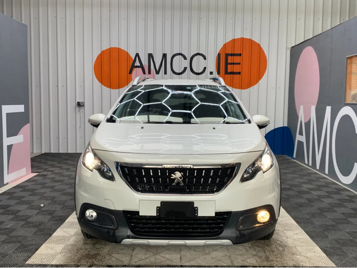 Peugeot 2008 CROSS CITY AUTOMATIC / 33k KMs / Heat - Image 2