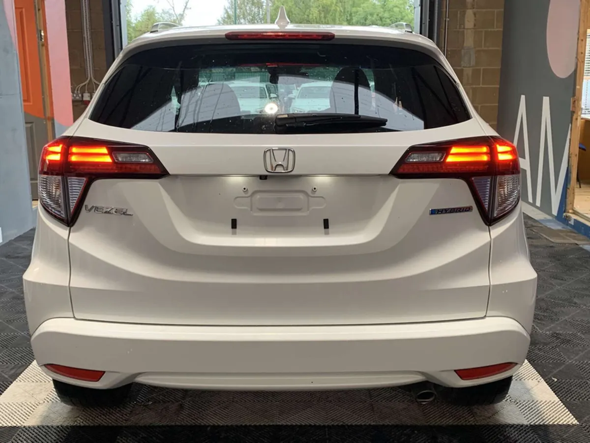 Honda Vezel 1.5 Hybrid/Half Leather Trim/Reverse C - Image 3