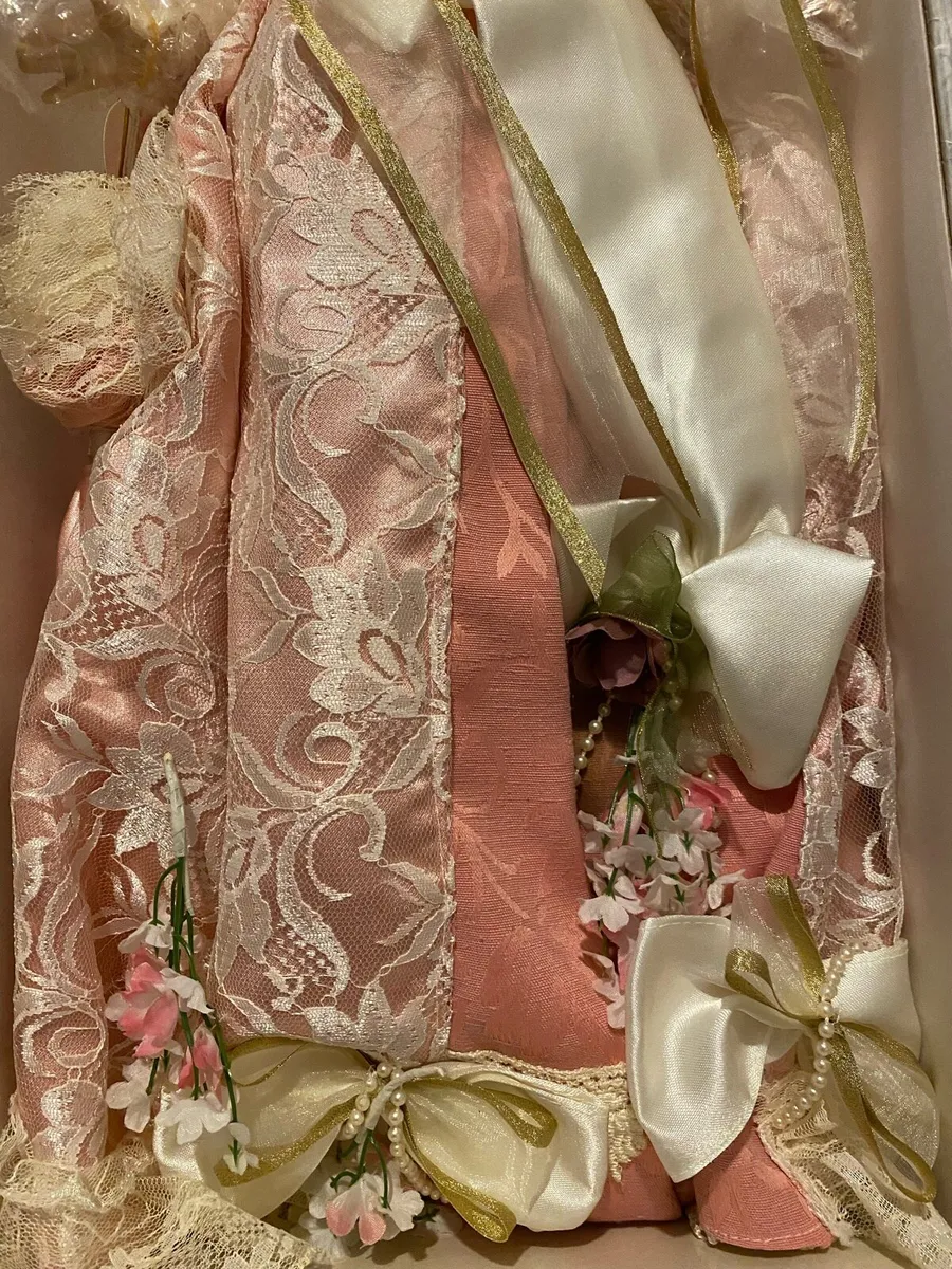 Vintage Doll - Laura - Image 2