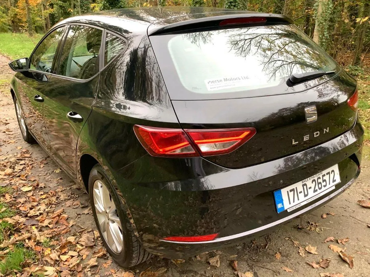 SEAT Leon 2017  LOW MIELAGE - Image 2
