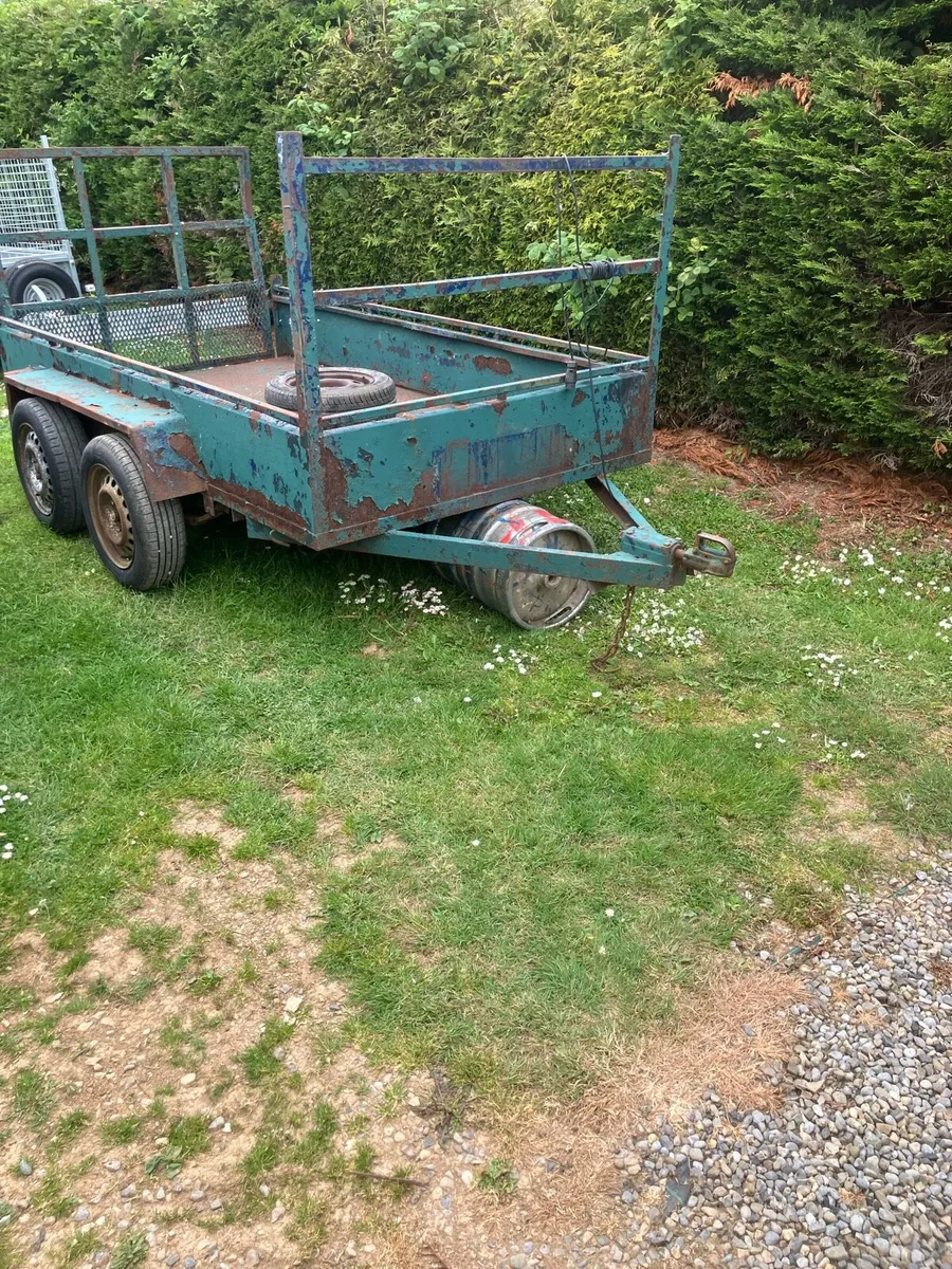 Trailer - Image 2