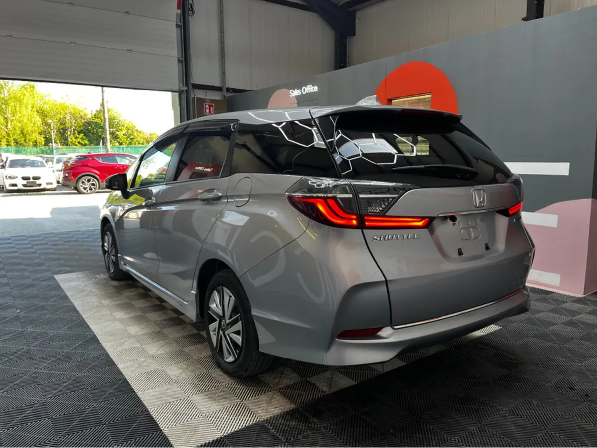 Honda Shuttle 1.5 HYBRID / 51k KMs / ADAPTIVE CRUI - Image 4