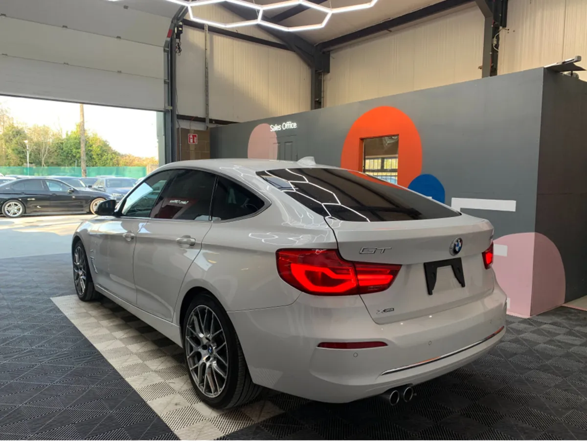 BMW 3-Series 320d GT AUTOMATIC / 91k KMs / Heated - Image 4
