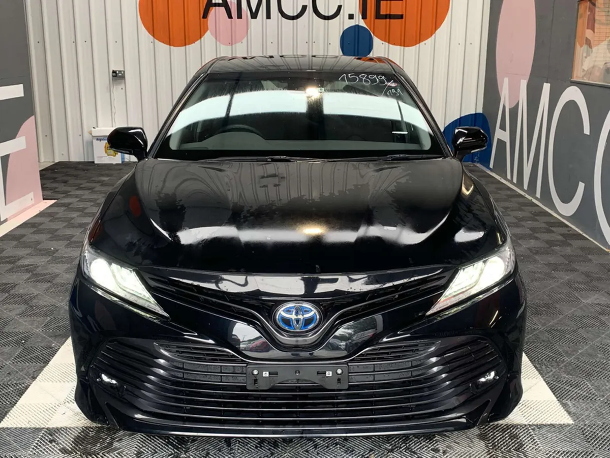 Toyota Camry Toyota Camry 2.5 Hybrid / 26k KMs / R - Image 2
