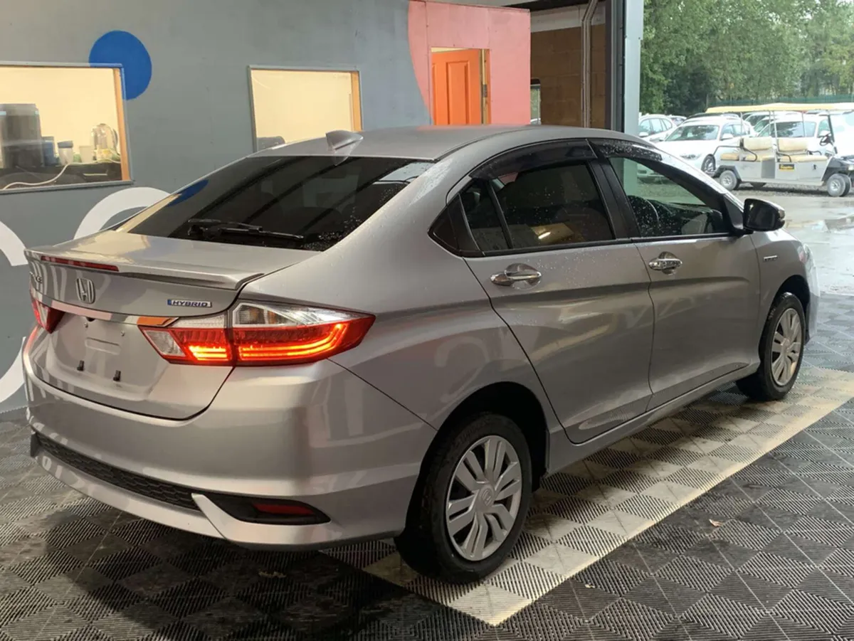 Honda Grace 1.5 Hybrid/43k KMS/Cruise Control/Hond - Image 4