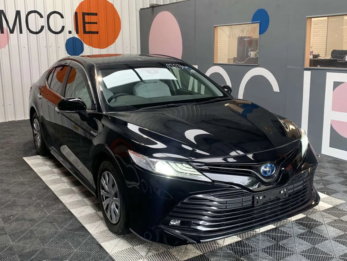 Toyota Camry Toyota Camry 2.5 Hybrid / 44k KMs / R - Image 1