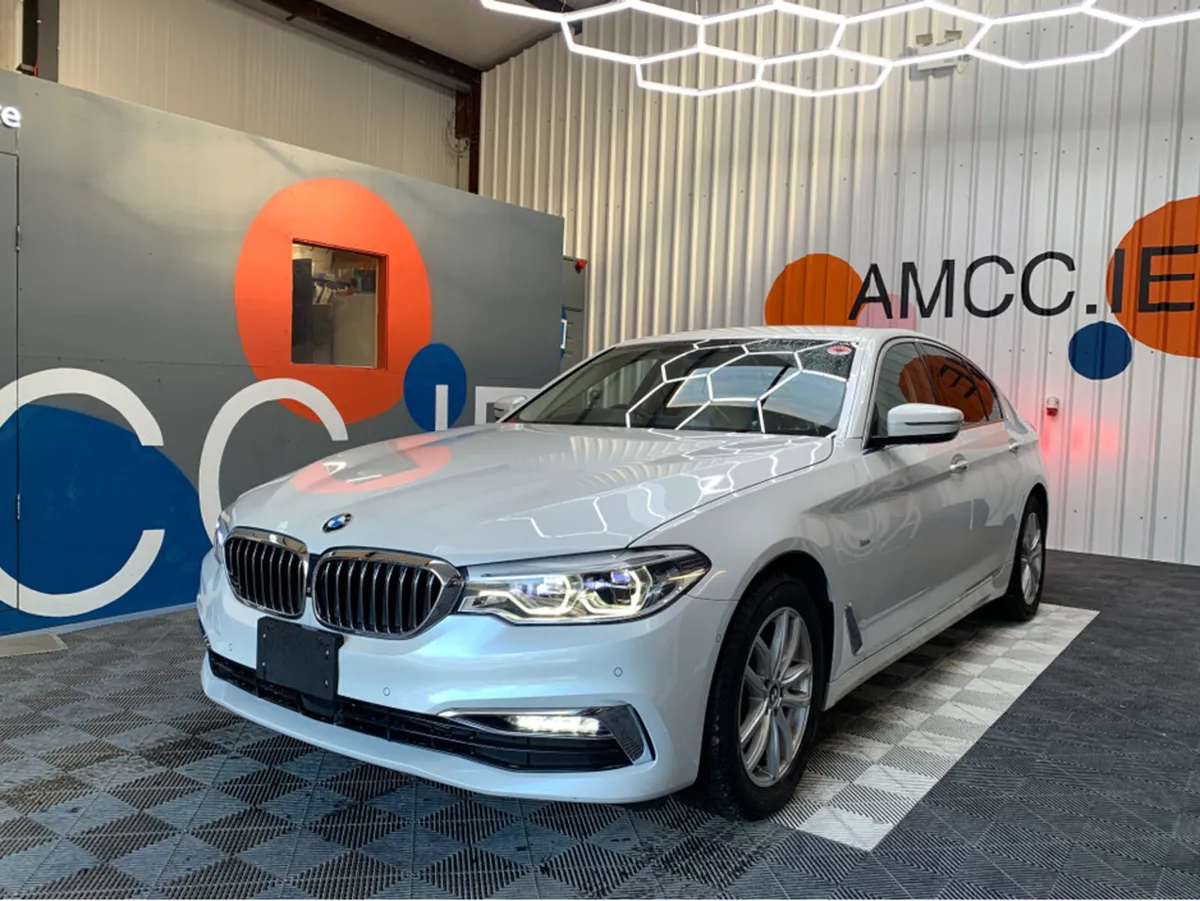 BMW 5-Series 523d LUXURY / 83k KMs / Heated Front - Image 3