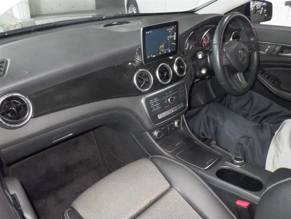 Mercedes-Benz CLA CLA180 *Coming Soon* / 69k KMs / - Image 3