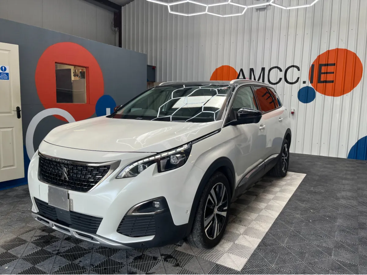 Peugeot 5008 1.6 PETROL / 68k KMs / REVERSE CAMERA - Image 3