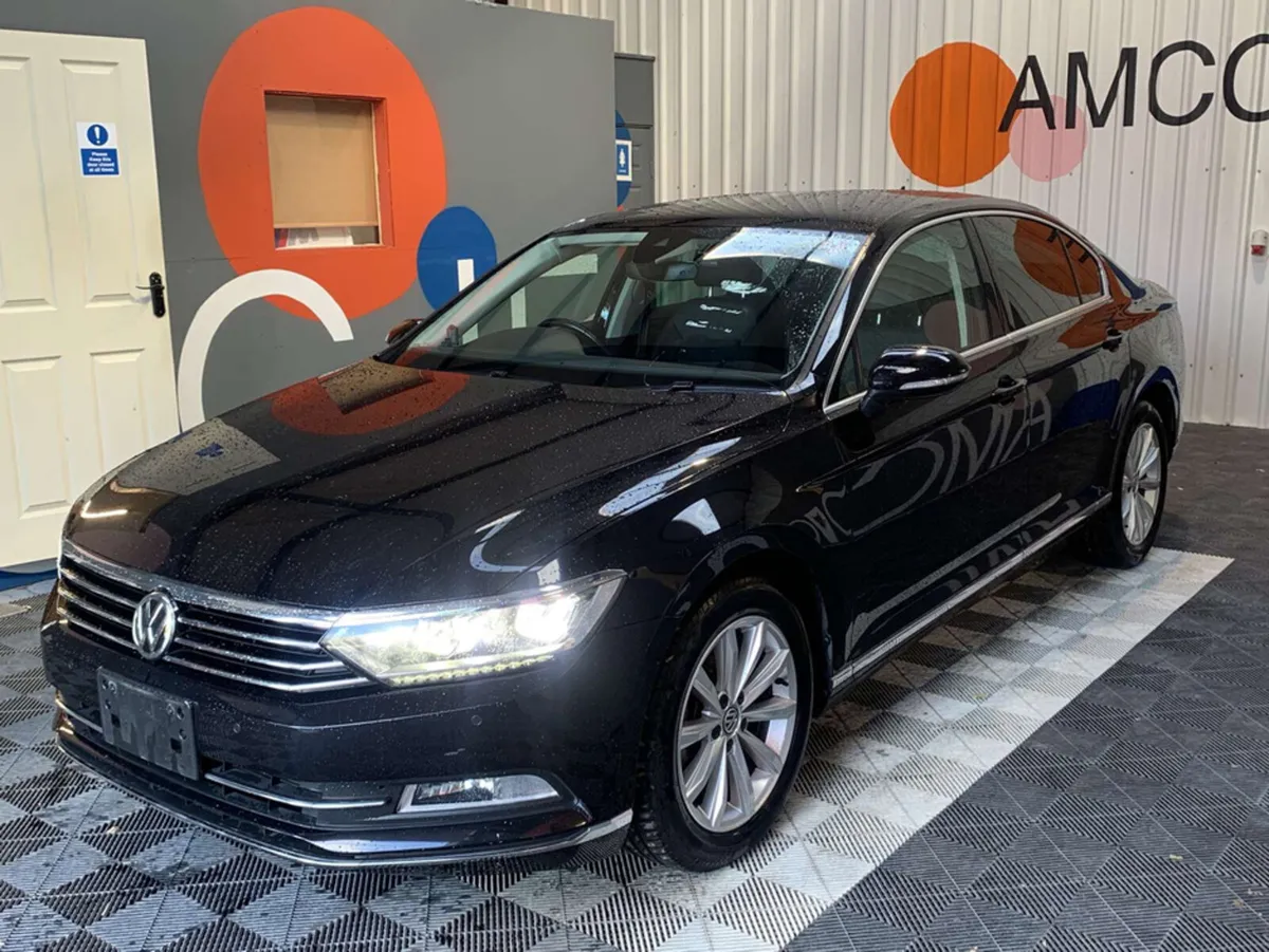 Volkswagen Passat TDI Elegance Line/61k KMS/Heated - Image 2