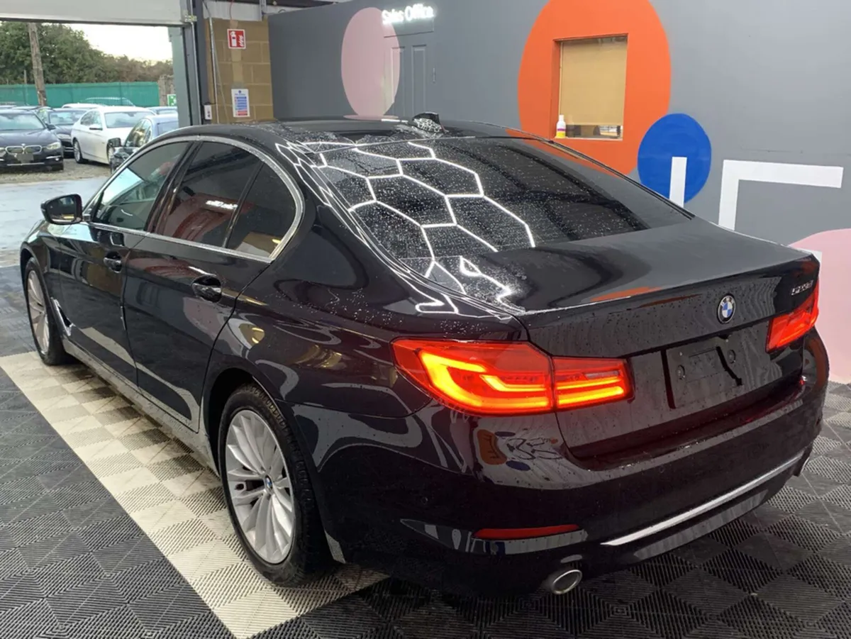 BMW 5-Series BMW 523D Luxury Automatic / Leather S - Image 4