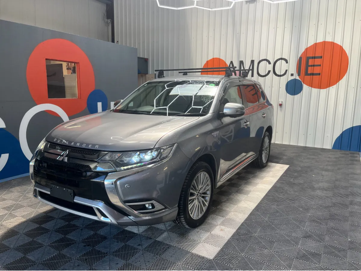 Mitsubishi Outlander OUTLANDER 2.4 HYRBID G PLUS / - Image 3