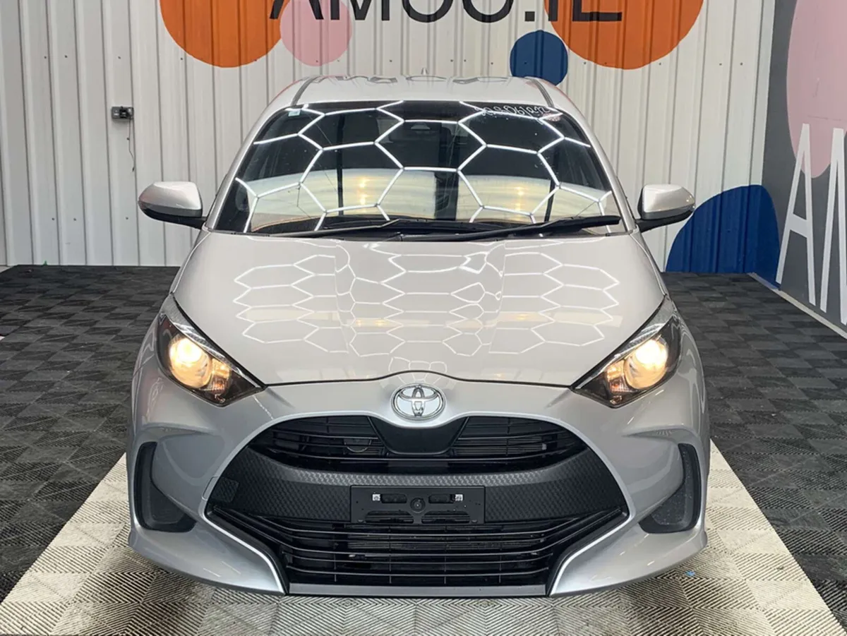 Toyota Yaris ONLY €18950! Toyota Yaris 1.0 /Revers - Image 2
