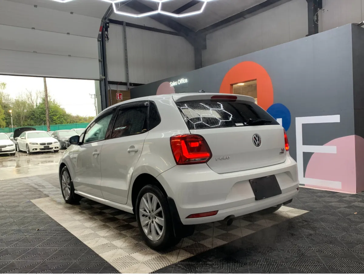 Volkswagen Polo TSI COMFORT LINE / 71k KMs / Rever - Image 4