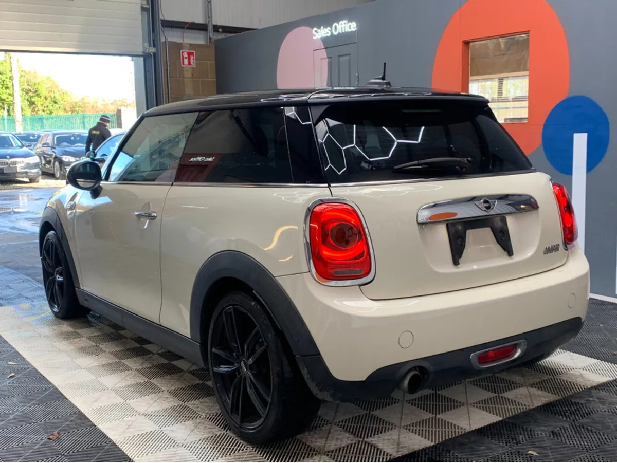 Mini Cooper AUTOMATIC MINI 1.5 PETROL / 82k KMs Pe - Image 4