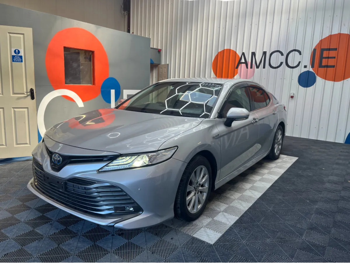 Toyota Camry TOYOTA CAMRY 2.5 HYBRID / 69k KMs / R - Image 3