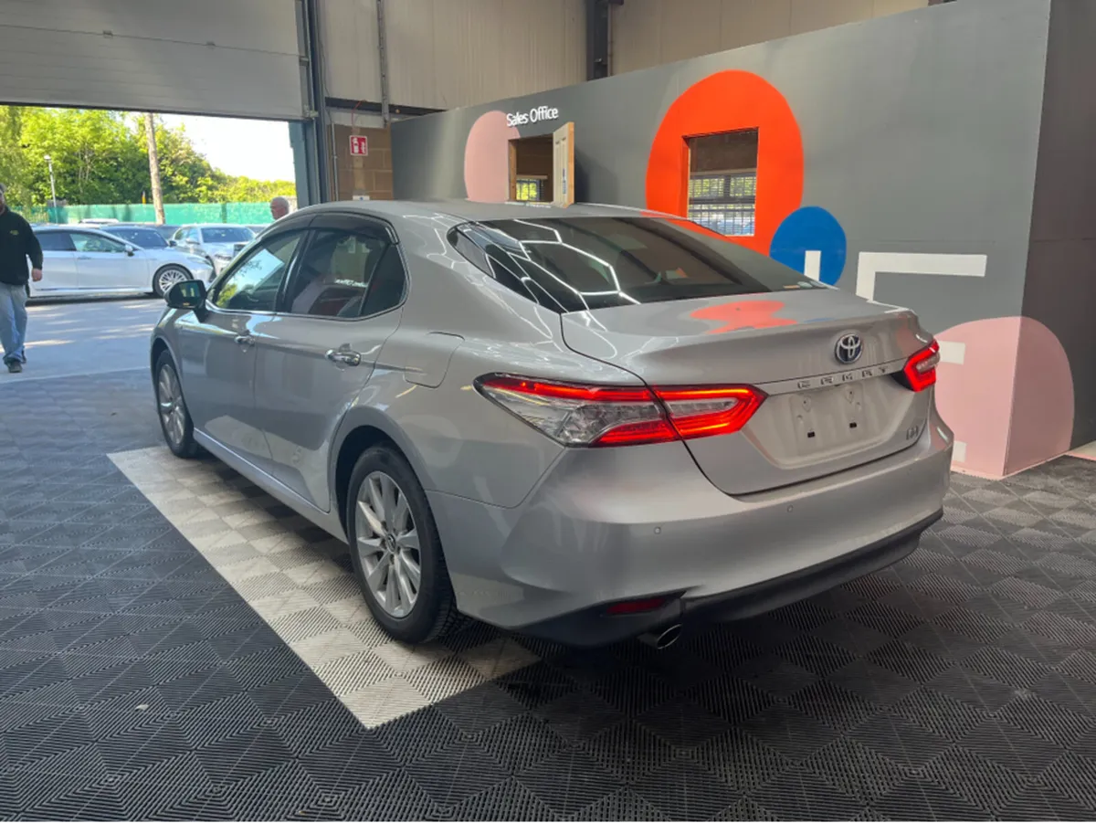 Toyota Camry TOYOTA CAMRY 2.5 HYBRID / 69k KMs / R - Image 4
