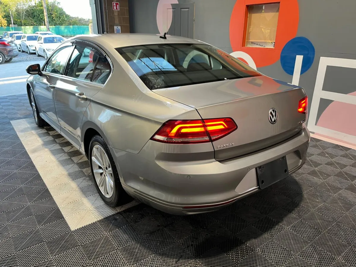 Volkswagen Passat VW Passat Automatic 1.4 Petrol / - Image 3