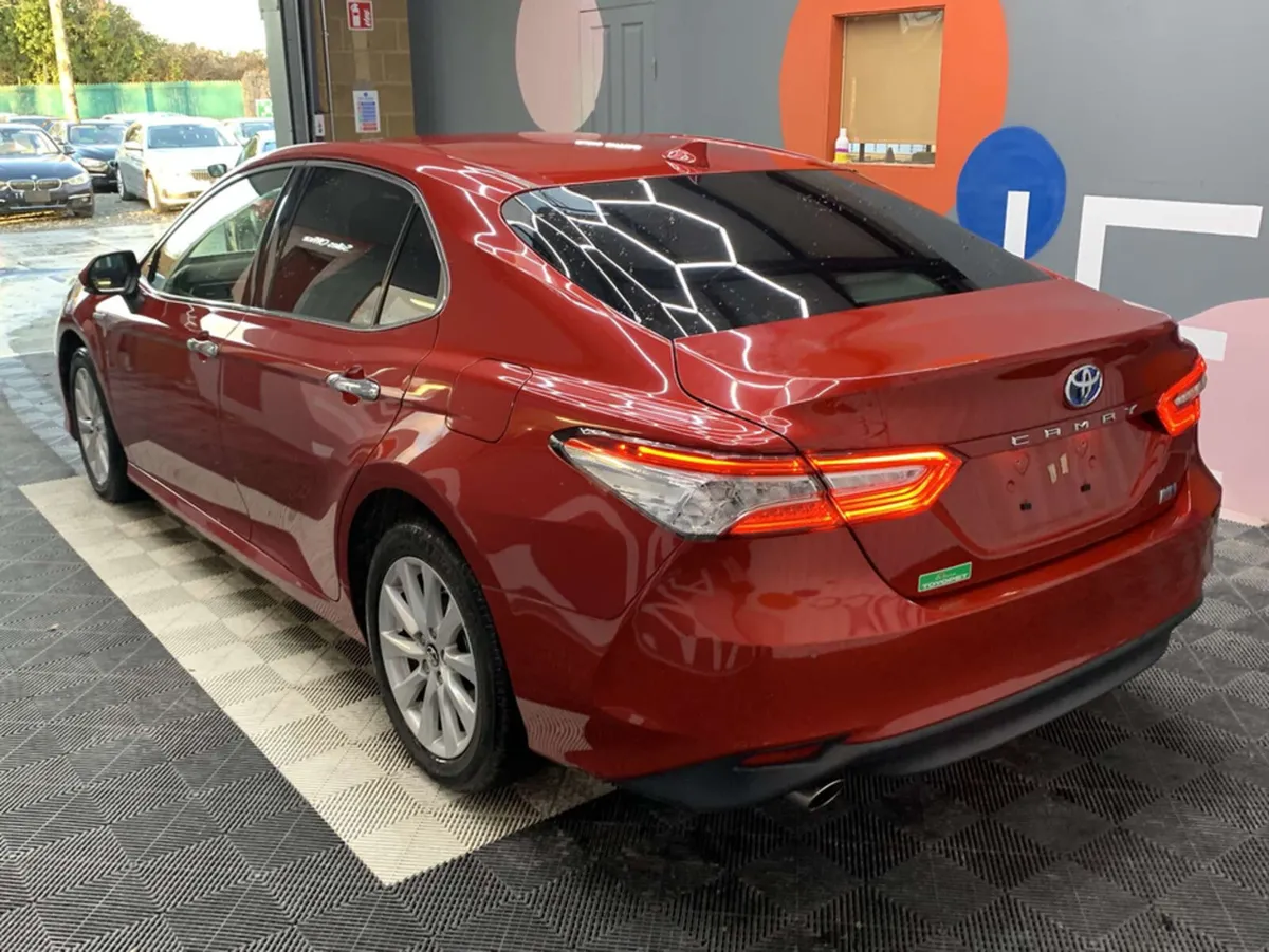 Toyota Camry Toyota Camry 2.5 Hybrid / 24k KMS / R - Image 4