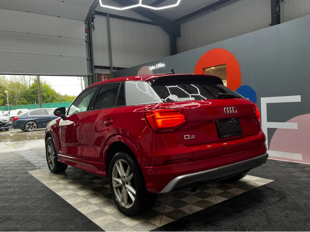 Audi Q2 30 TFSI SPORT / 23k KMs / Heated Seats, Ad - Image 4