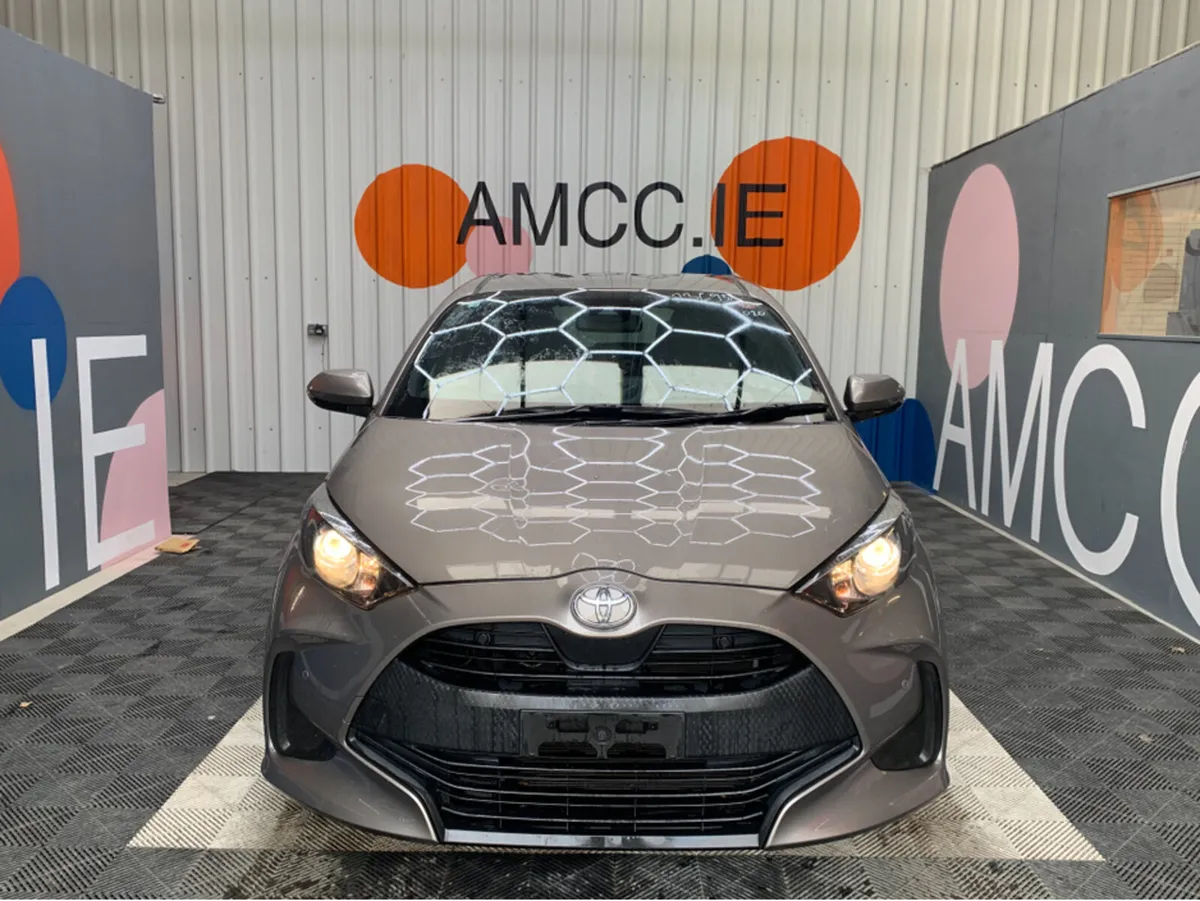 Toyota Yaris 1.0 PETROL / 94k KMs / Reverse Camera - Image 2