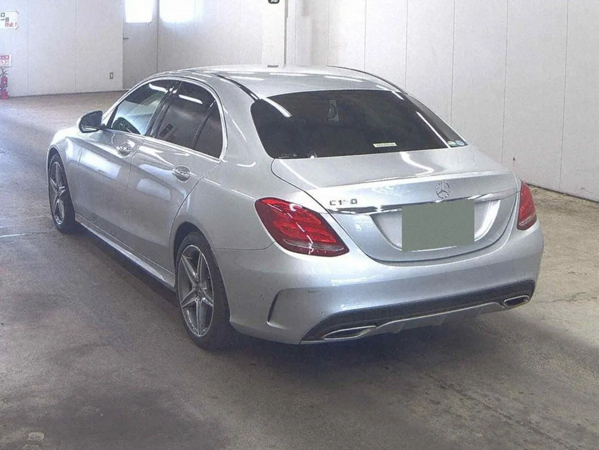 Mercedes-Benz C-Class C180 LAUREUS EDITION *Coming - Image 2