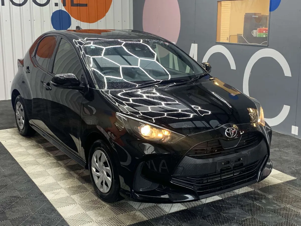 Toyota Yaris MAY SALE ONLY €16950! Toyota Yaris 1. - Image 1