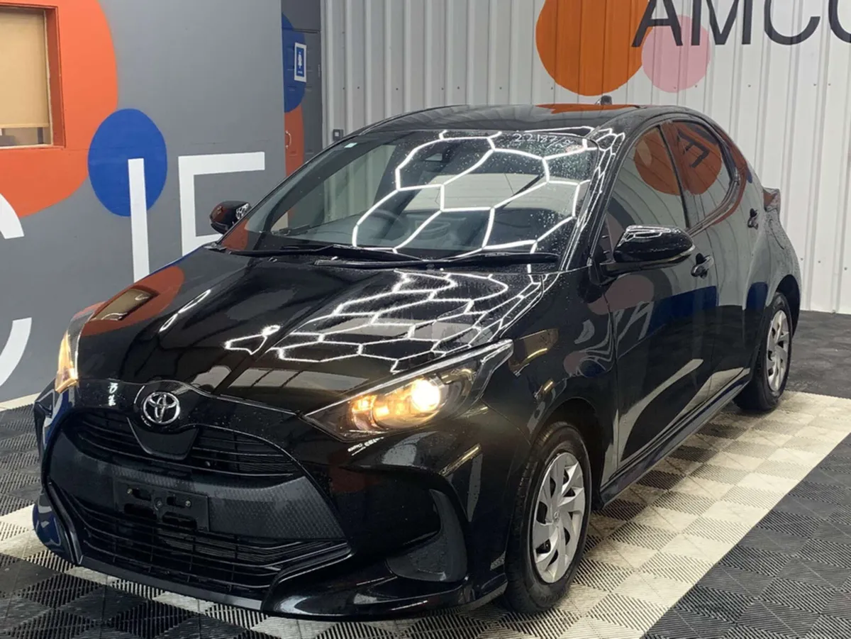 Toyota Yaris MAY SALE ONLY €16950! Toyota Yaris 1. - Image 2