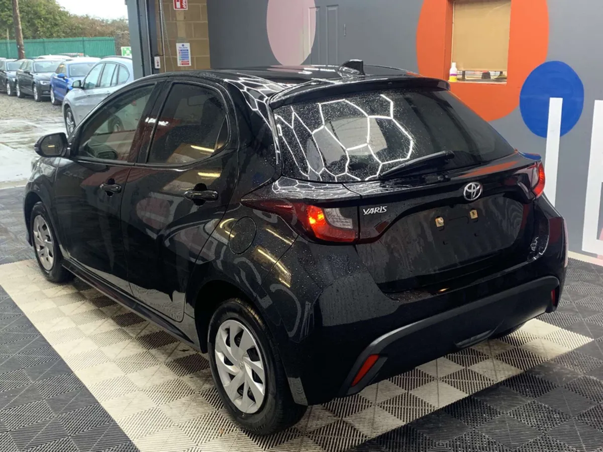 Toyota Yaris MAY SALE ONLY €16950! Toyota Yaris 1. - Image 3