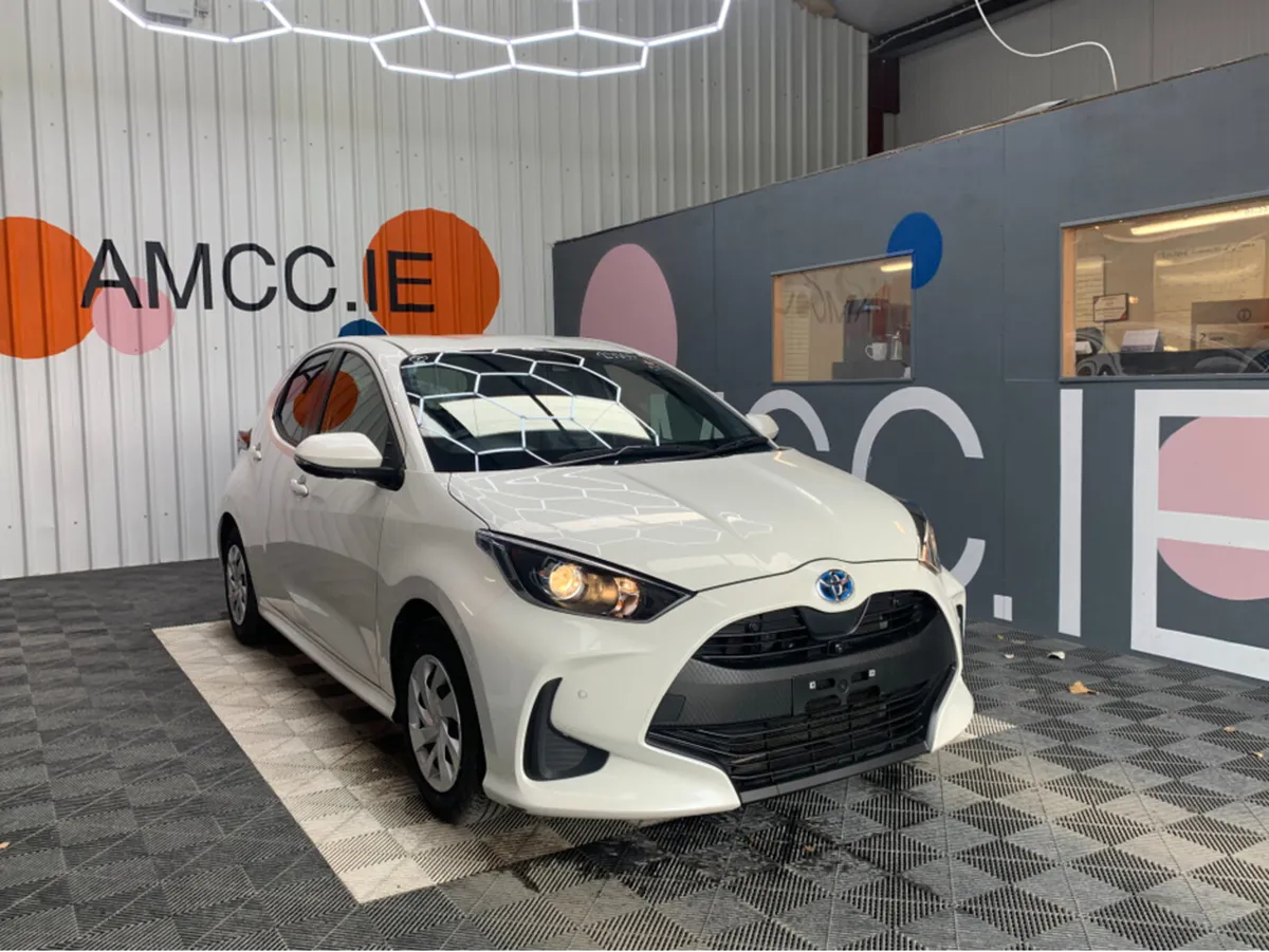 Toyota Yaris 1.0 PETROL AUTOMATIC / 96k KMs / Crui - Image 1