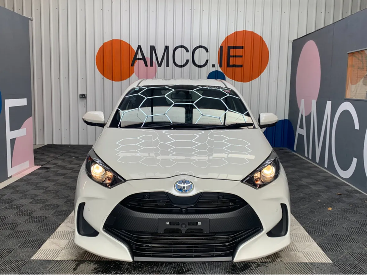 Toyota Yaris 1.0 PETROL AUTOMATIC / 96k KMs / Crui - Image 2