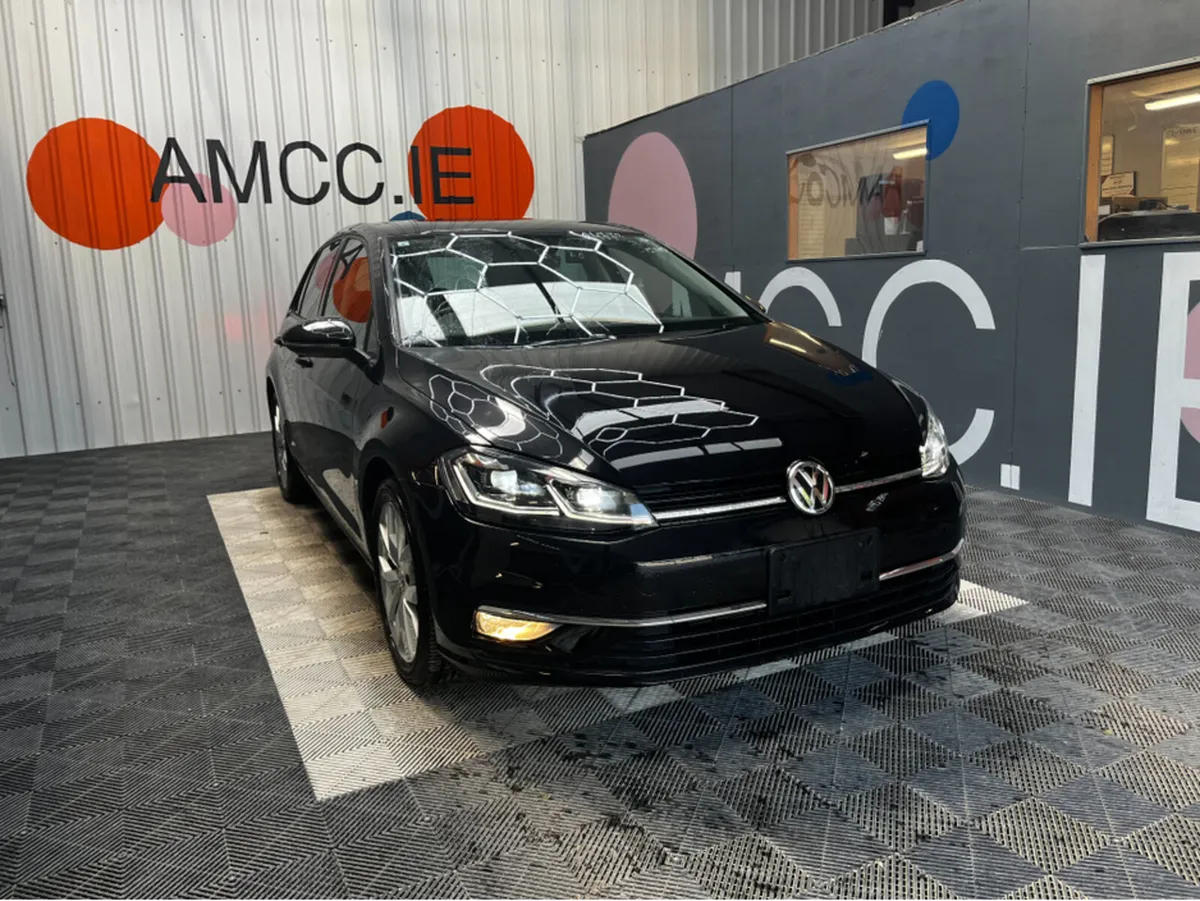 Volkswagen Golf TSI HIGH LINE / 71 k KMs / REVERSE - Image 1