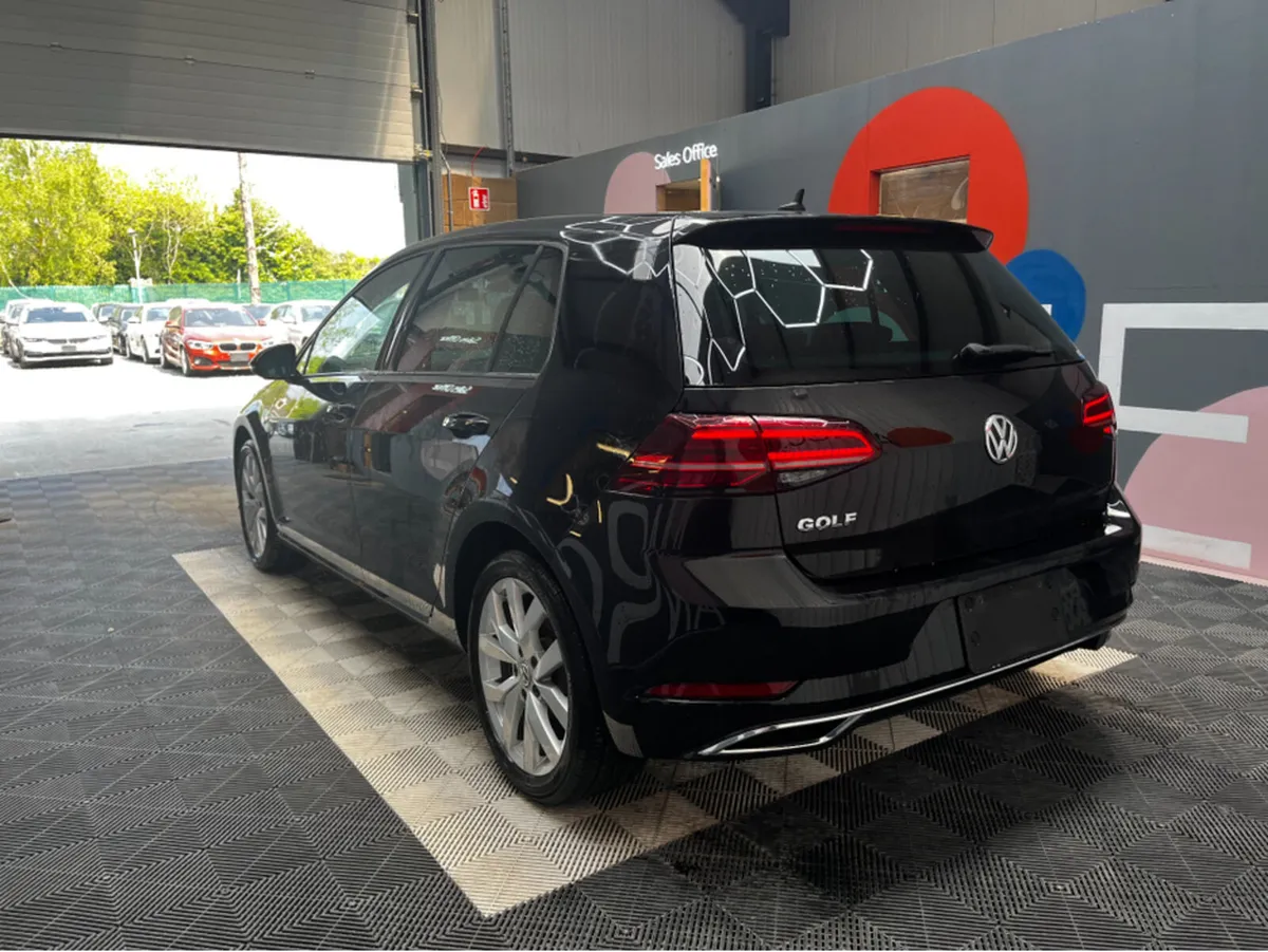 Volkswagen Golf TSI HIGH LINE / 71 k KMs / REVERSE - Image 2