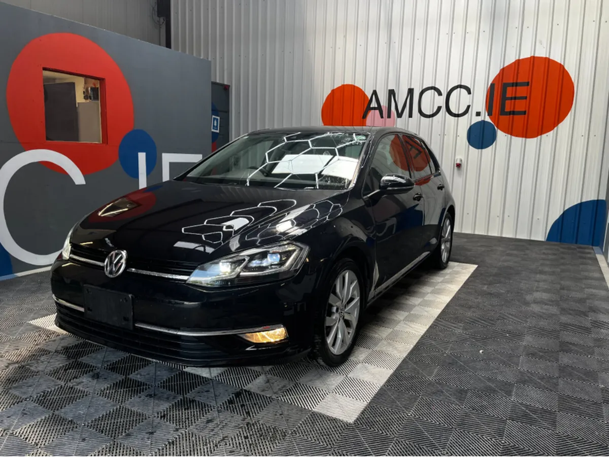 Volkswagen Golf TSI HIGH LINE / 71 k KMs / REVERSE - Image 4
