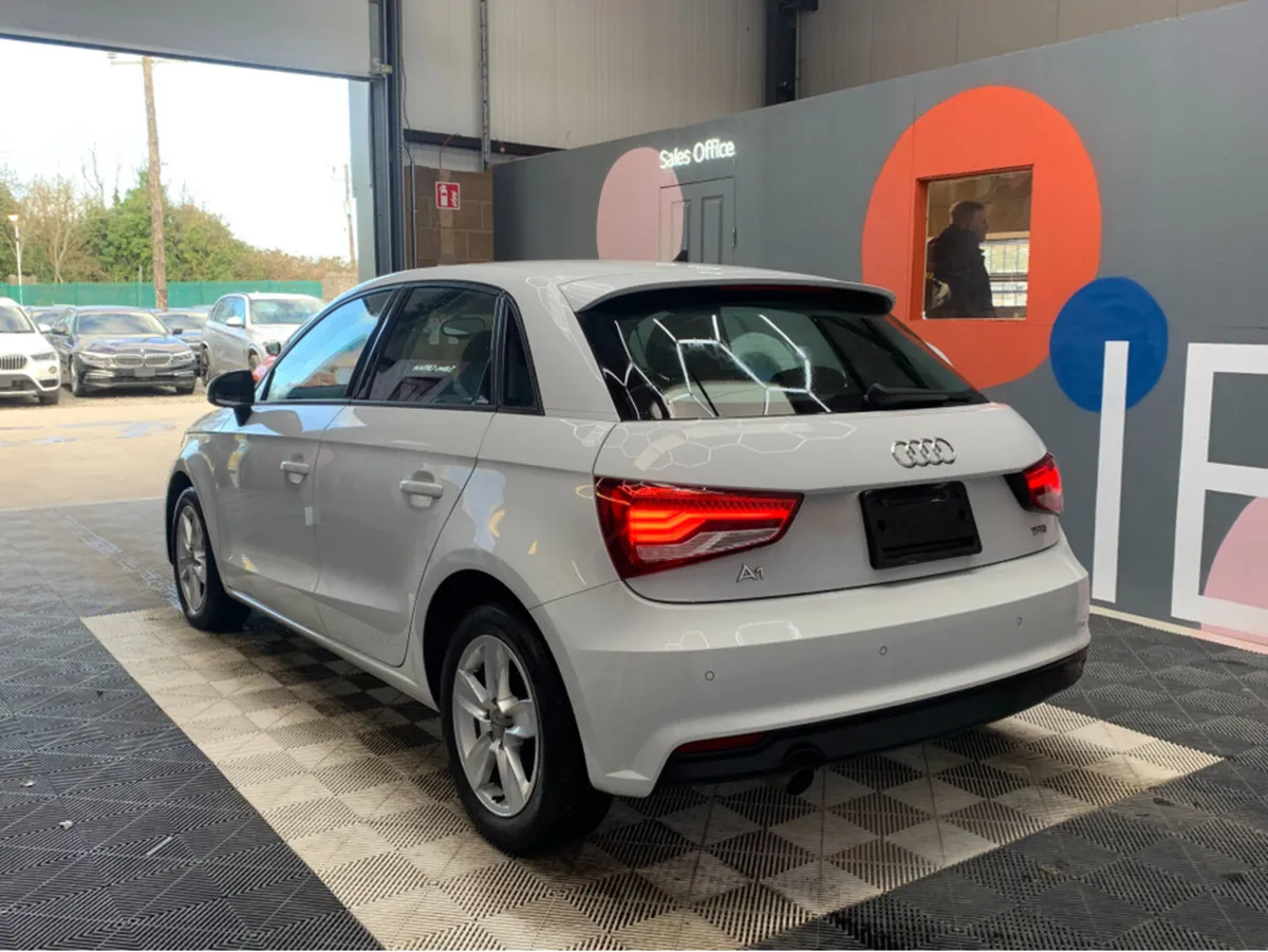 Audi A1 1.0 TFSI AUTOMATIC / 114k KMs / Front & Re - Image 4