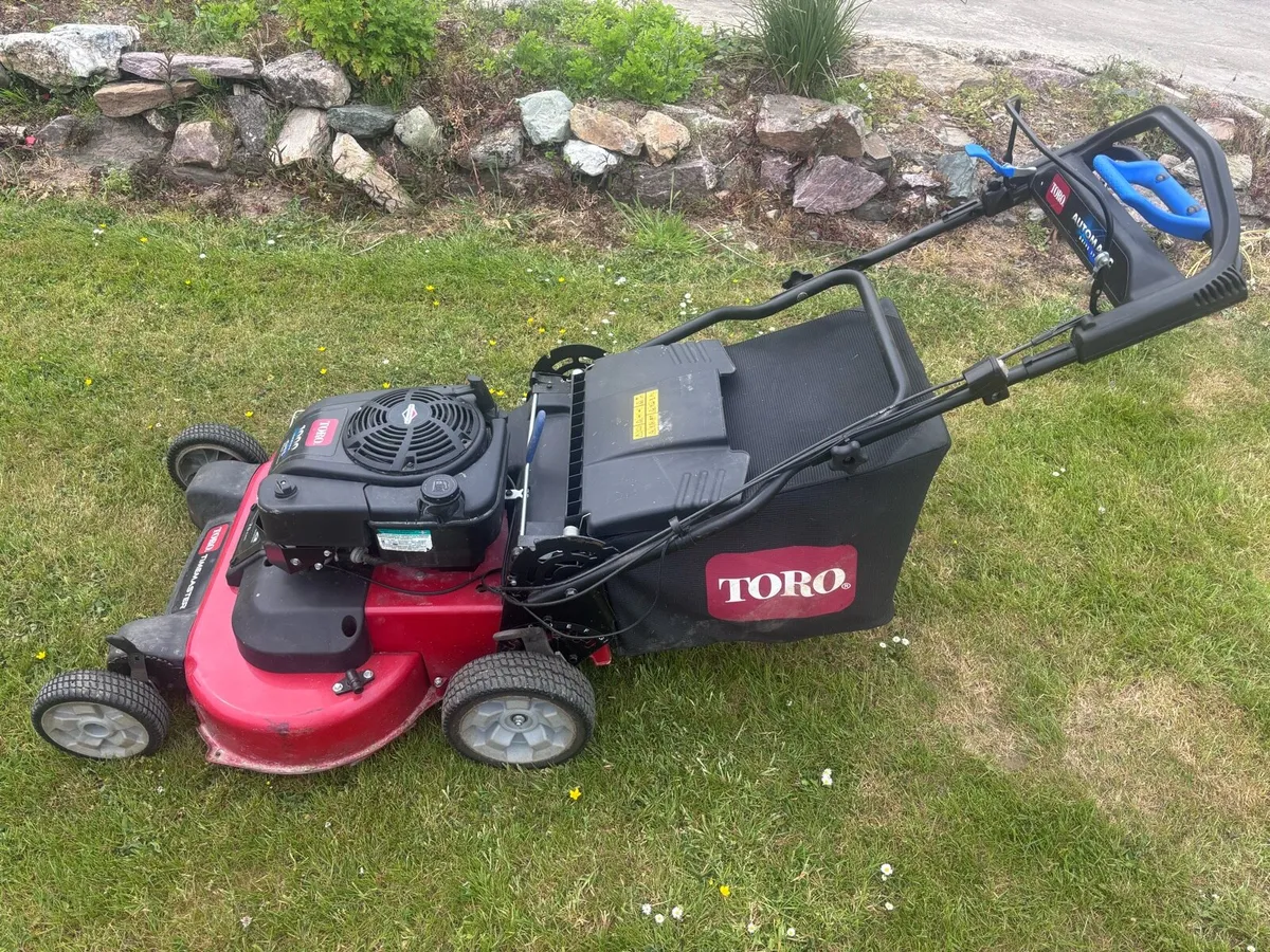 Dual Self propelled Toro mower - Image 3