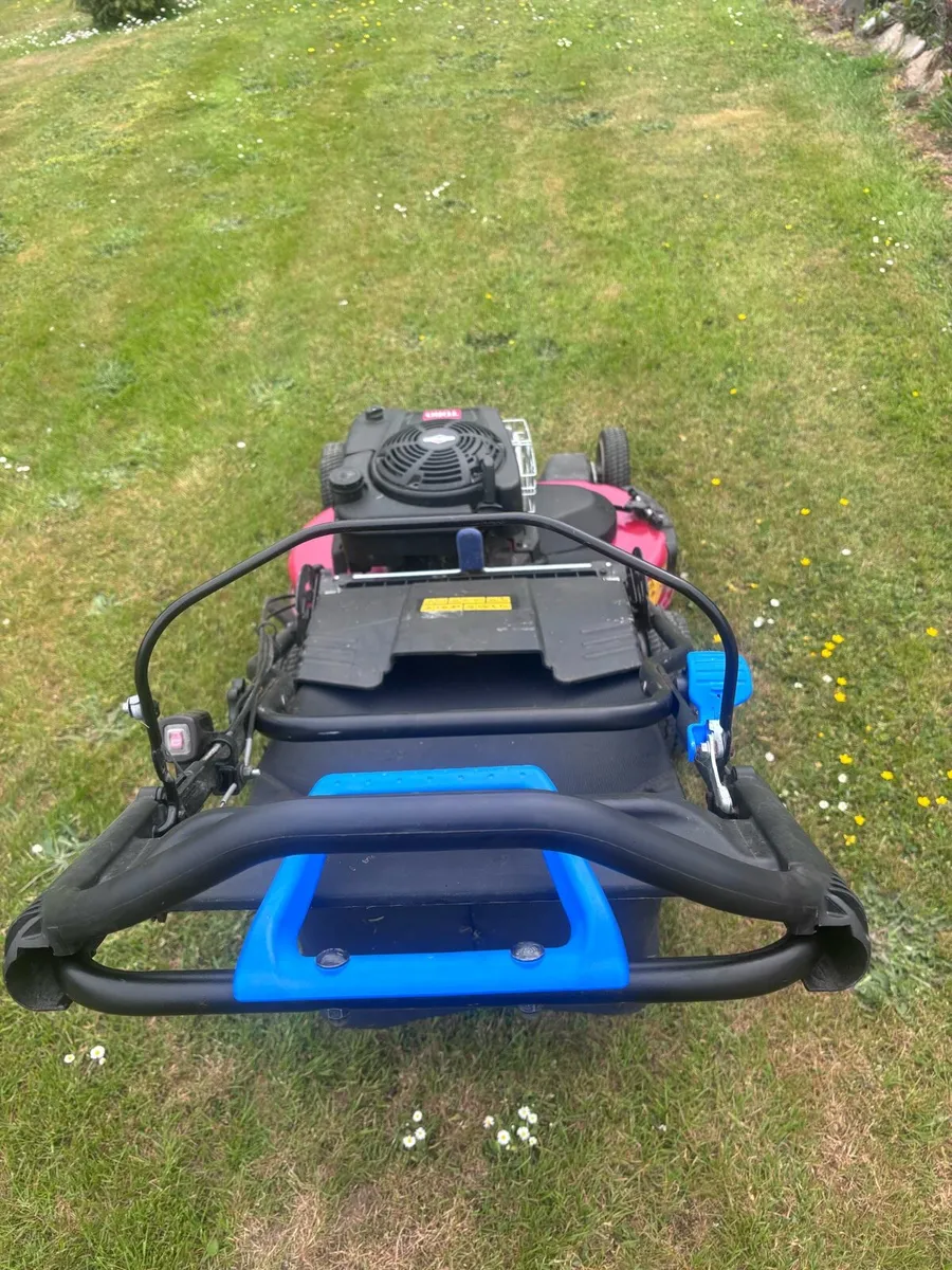 Dual Self propelled Toro mower - Image 4