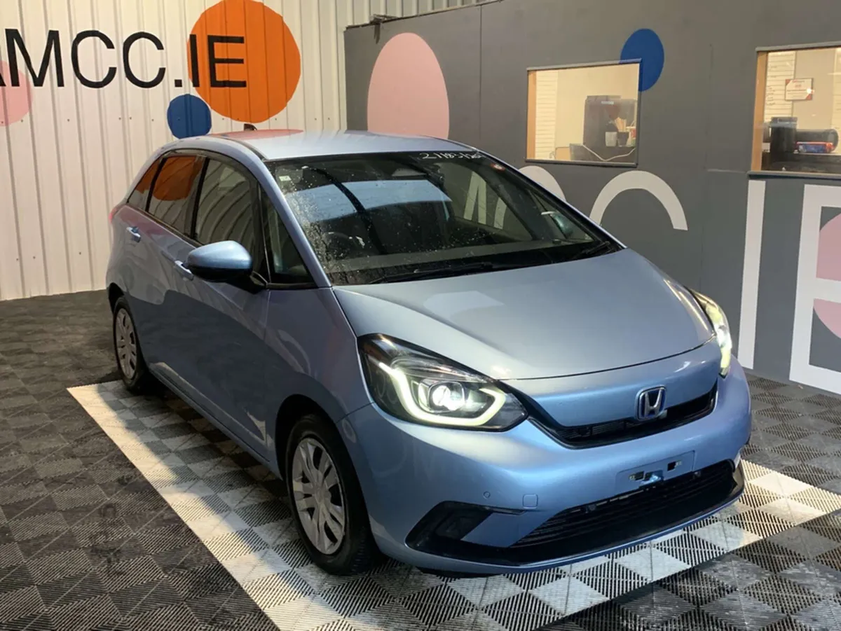 Honda Fit Honda Fit 1.5 Hybrid / 62k KMs / Cruise - Image 1