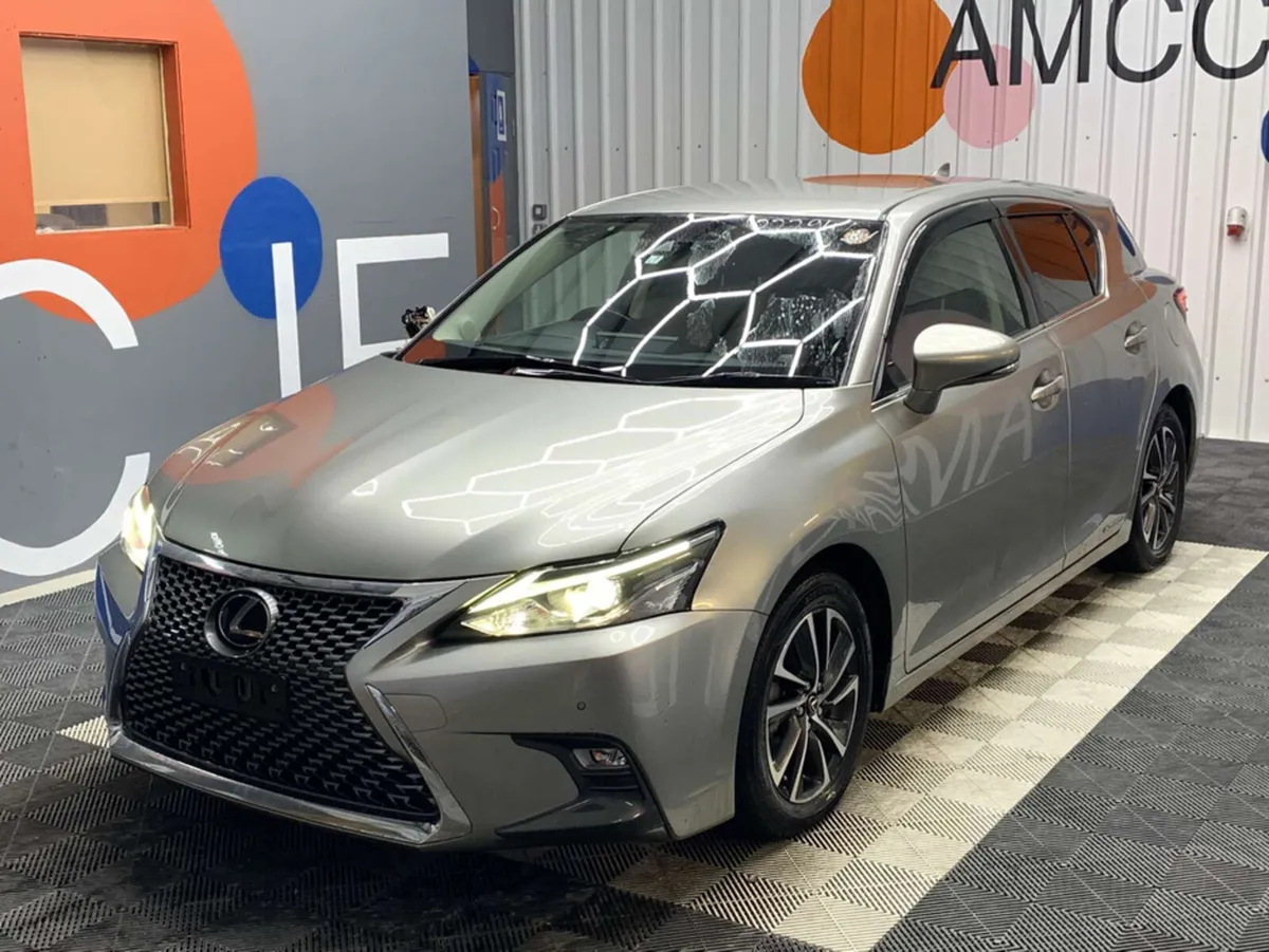 Lexus CT Lexus CT 200 h 1.8 Hybrid / Heated Leathe - Image 2