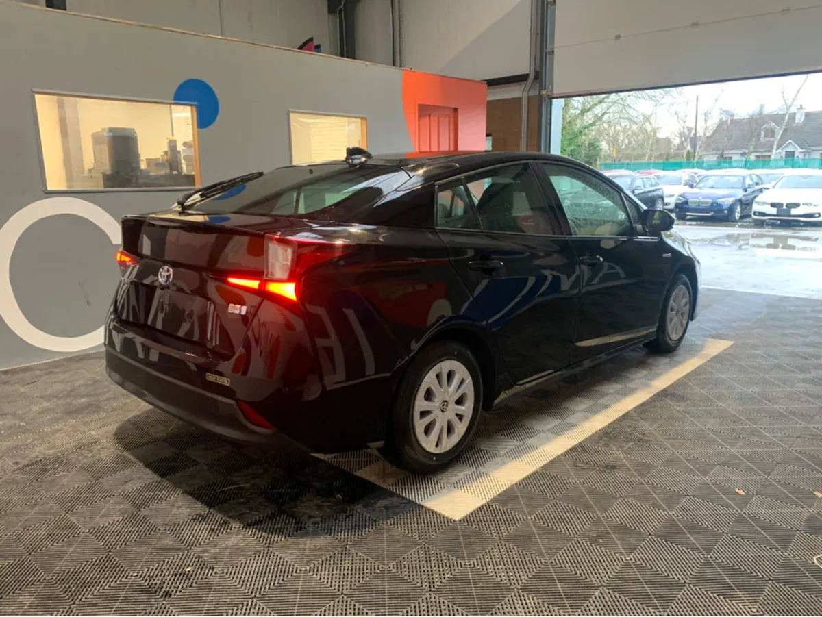 Toyota Prius 1.8 Hybrid Prius S / Cruise Control / - Image 4