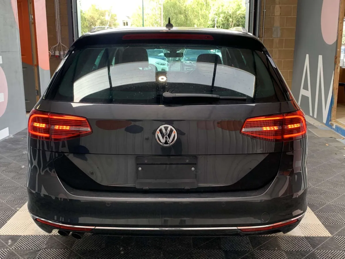 Volkswagen Passat Passat Estate Automatic 2.0 TDI - Image 3