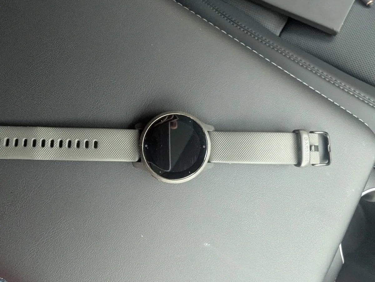 Garmin Venu 2S - Image 1