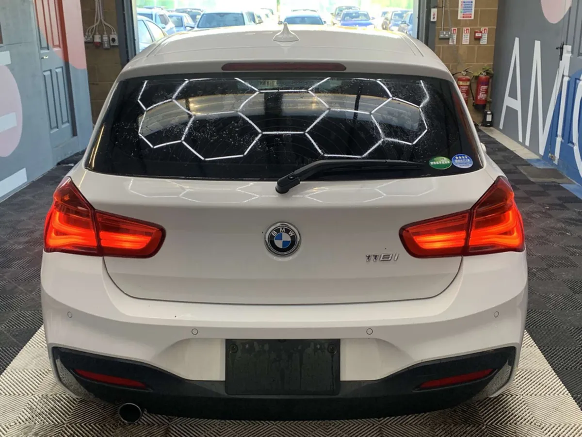 BMW 1-Series BMW 1 Series 118i M-Sport Automatic / - Image 4